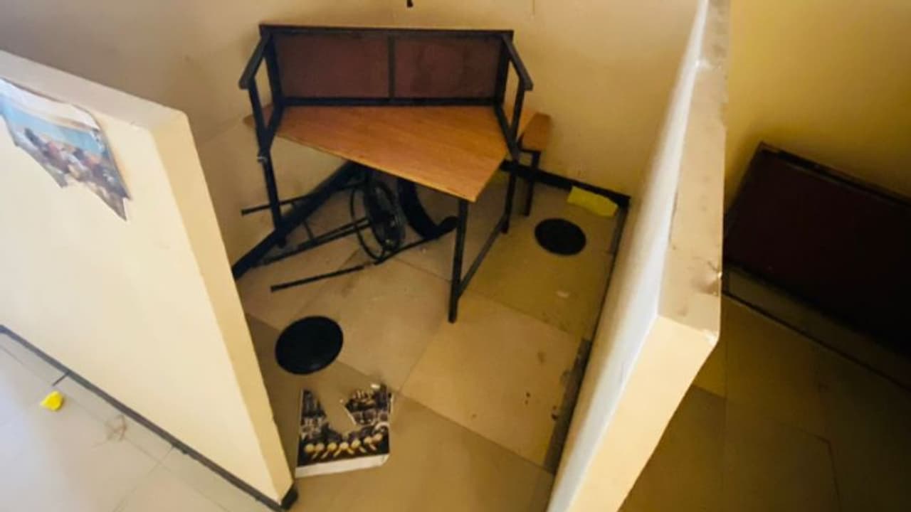 'ഓസിന്' ബിരിയാണി കഴിക്കണം, പറ്റില്ലെന്ന് ഹോട്ടലുടമ, പിന്നീട് തനിനിറം കാട്ടി മൂന്നംഗ സംഘം!, സംഭവം തൃപ്രയാറിൽ 'ഓസിന്' ബിരിയാണി കഴിക്കണം, പറ്റില്ലെന്ന് ഹോട്ടലുടമ, പിന്നീട് തനിനിറം കാട്ടി മൂന്നംഗ സംഘം!, സംഭവം തൃപ്രയാറിൽ