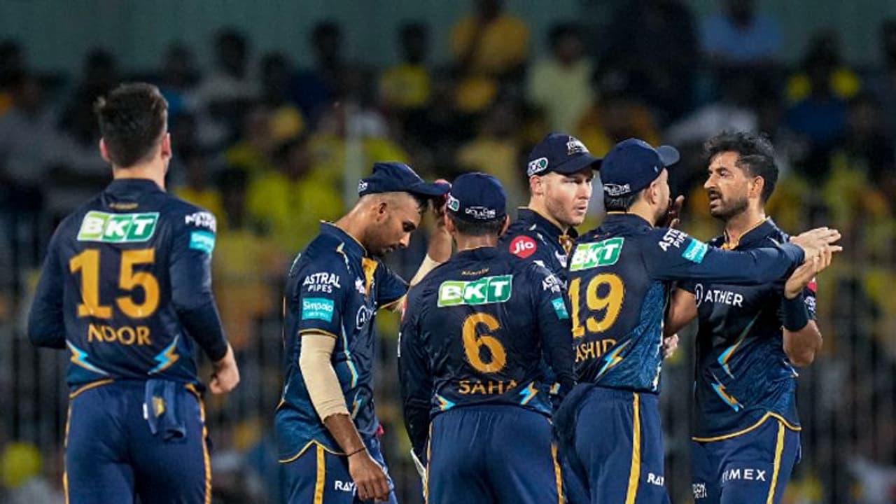 മുംബൈയുടെ മോഹമരിഞ്ഞ് മോഹിത്, 5 വിക്കറ്റ്! ഐപിഎല്ലില്‍ ചെന്നൈ ഗുജറാത്ത് ഫൈനല്‍