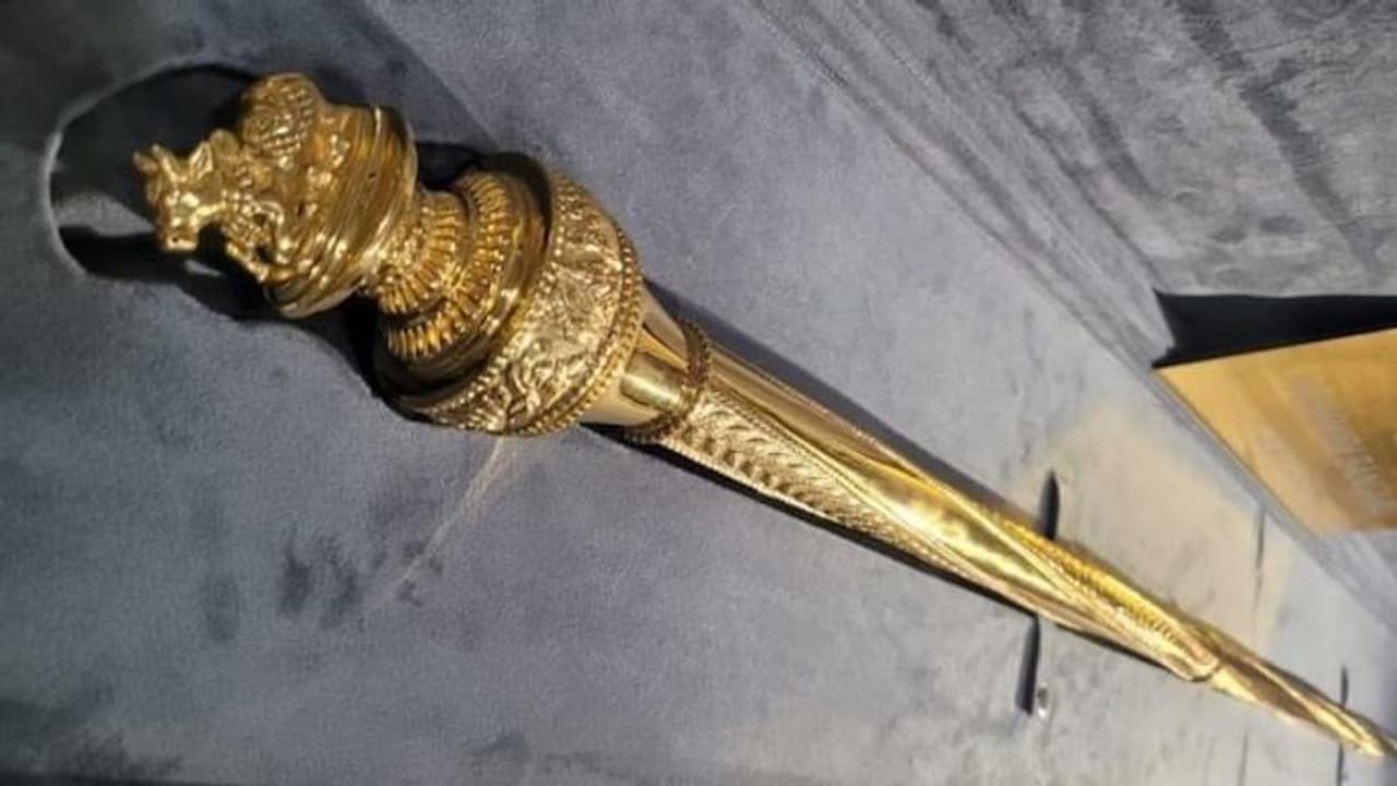 ಸೆಂಗೋಲ್‌ ತಯಾರಿಸಿದ ತಮಿಳುನಾಡಿನ ಕುಟುಂಬಕ್ಕೆ ಸಂಸತ್‌ ಭವನ ಉದ್ಘಾಟನೆಗೆ ಆಹ್ವಾನ:ರಾಜದಂಡ ನಿರ್ಮಾತೃರ ಹರ್ಷ!