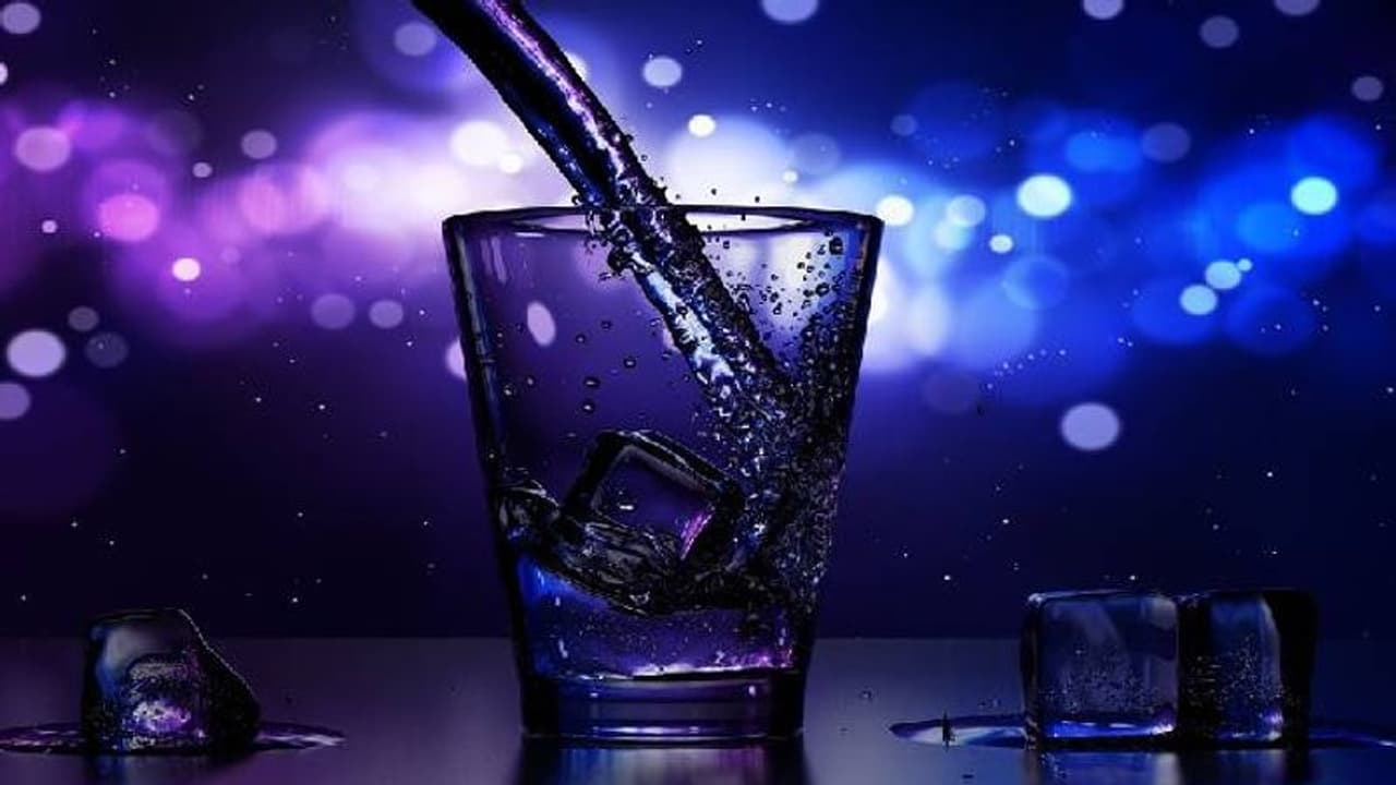 14 വയസുള്ളവർക്കും ബാറിൽ മദ്യം വിളമ്പാം? ബാലവേല നിയമങ്ങളിൽ ഇളവ് വരുത്താനൊരുങ്ങി യുഎസ് സംസ്ഥാനം 14 വയസുള്ളവർക്കും ബാറിൽ മദ്യം വിളമ്പാം? ബാലവേല നിയമങ്ങളിൽ ഇളവ് വരുത്താനൊരുങ്ങി യുഎസ് സംസ്ഥാനം