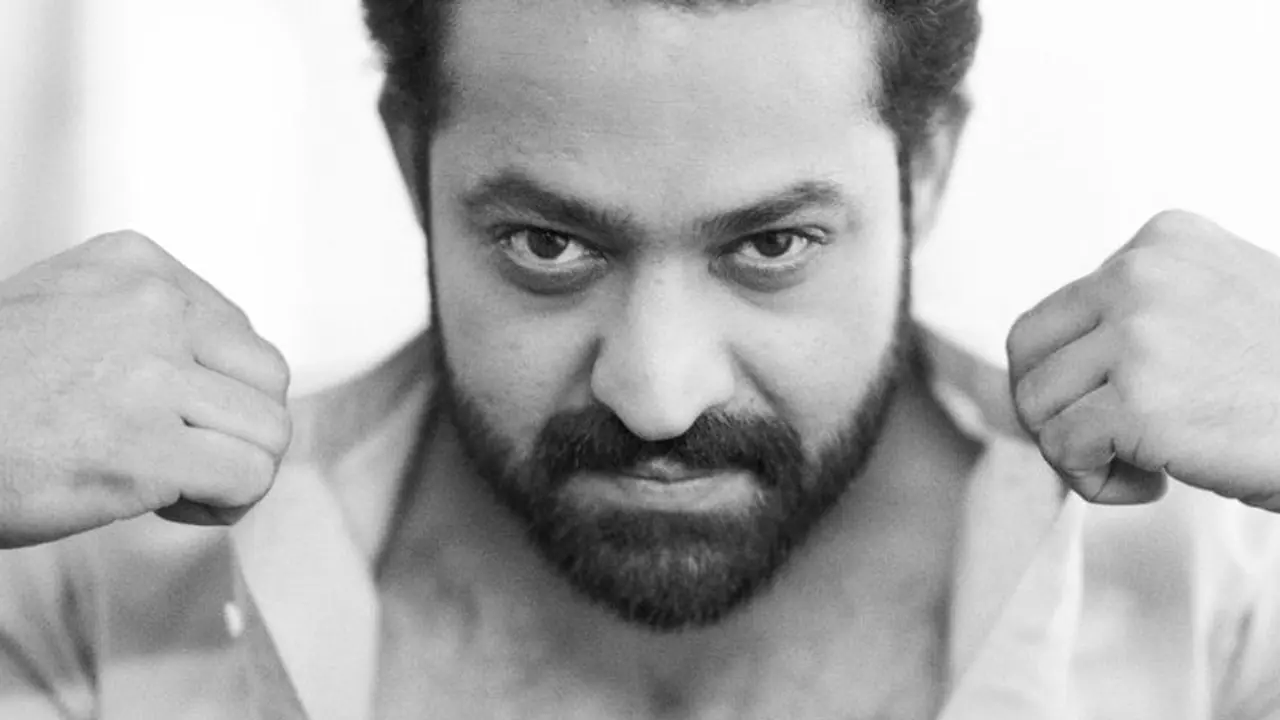 NTR: మరో బాలీవుడ్ సినిమా.. `వార్2` కంటే ముందే ఎంట్రీ.. ? క్రేజీ డిటెయిల్స్ NTR: మరో బాలీవుడ్ సినిమా.. `వార్2` కంటే ముందే ఎంట్రీ.. ? క్రేజీ డిటెయిల్స్