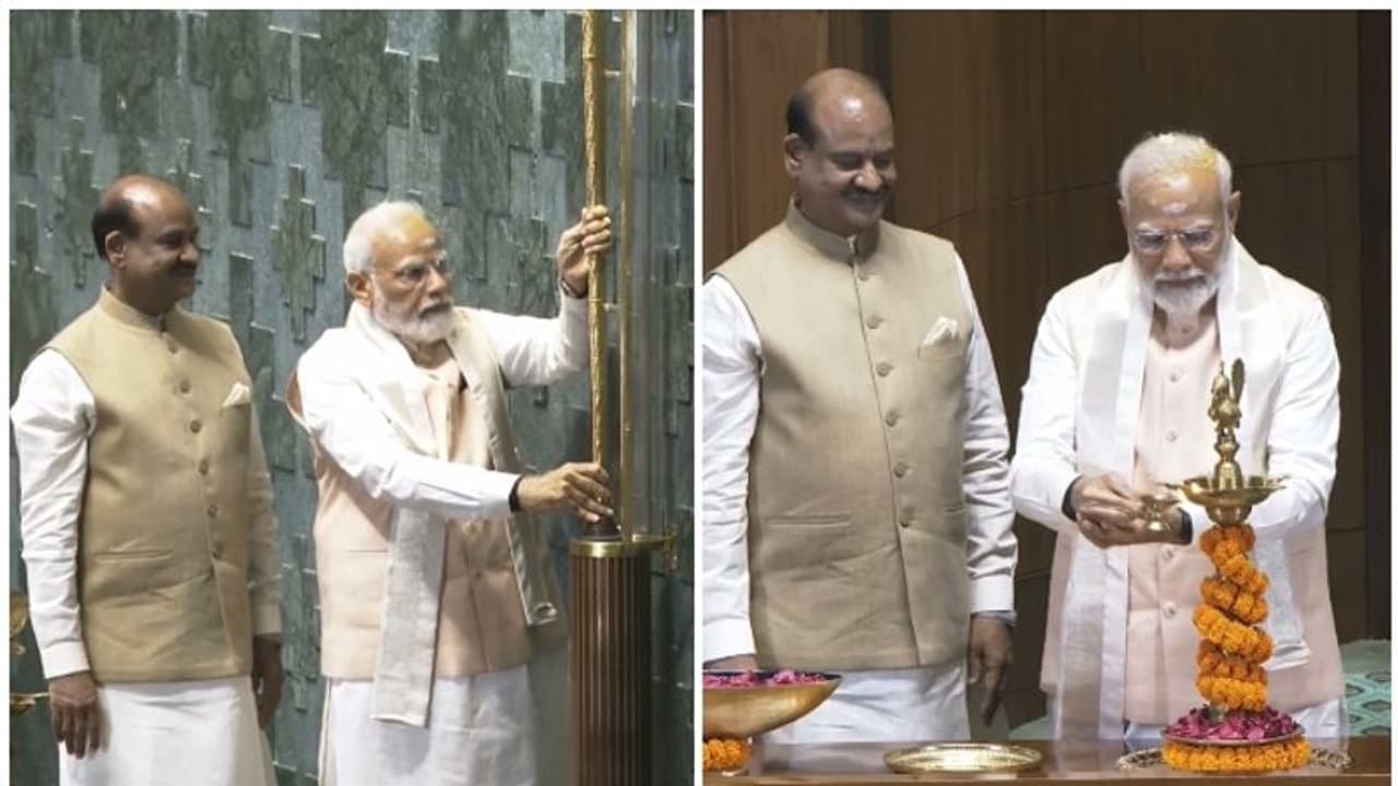 പുതിയ പാർലമെന്റ് മന്ദിരം രാജ്യത്തിന് സമർപ്പിച്ച് മോദി; നിലവിളക്ക് കൊളുത്തി ഉദ്ഘാടനം, ചെങ്കോൽ സ്ഥാപിച്ചു പുതിയ പാർലമെന്റ് മന്ദിരം രാജ്യത്തിന് സമർപ്പിച്ച് മോദി; നിലവിളക്ക് കൊളുത്തി ഉദ്ഘാടനം, ചെങ്കോൽ സ്ഥാപിച്ചു