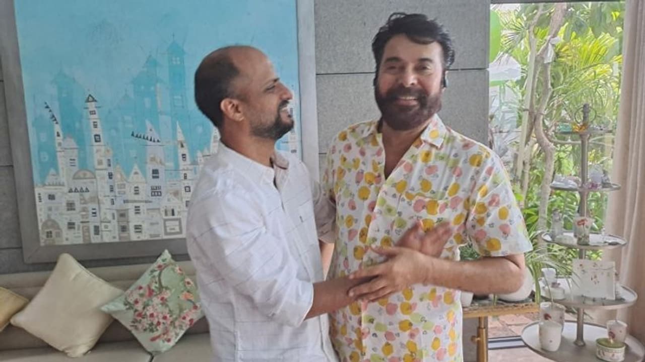 'ആകാശത്തല്ലാതെ ഭൂമിയില്‍ ജനിച്ച ഒരേയൊരു താരം'; മമ്മൂട്ടിയെക്കുറിച്ച് ജൂഡ്