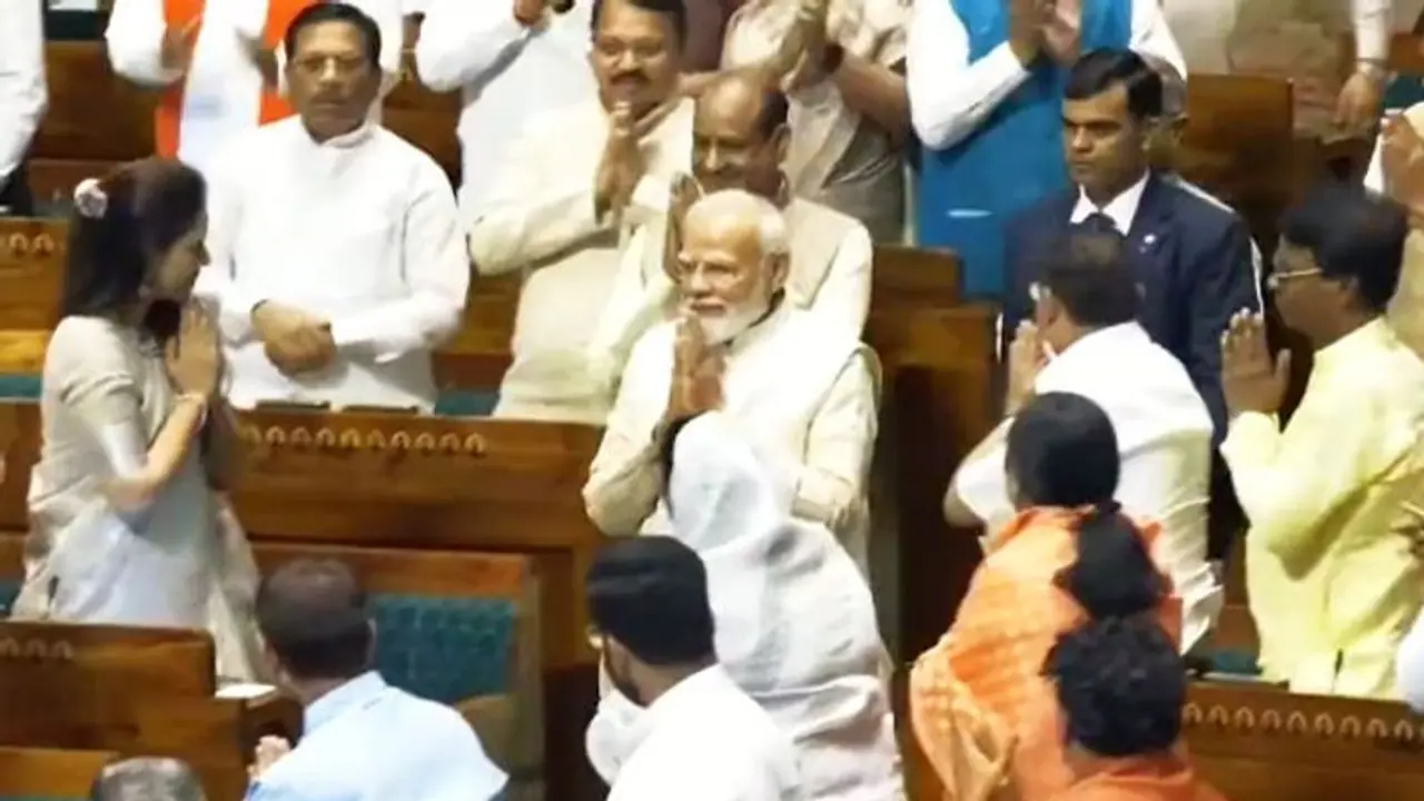 PM Modi gets a standing ovation inside new Parliament (WATCH) PM Modi gets a standing ovation inside new Parliament (WATCH)