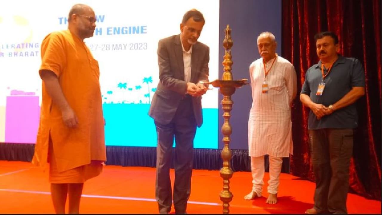 ಸ್ಥಳೀಯ ಉತ್ಪನ್ನಕ್ಕೆ ಆಧುನಿಕ ಆನ್‌ಲೈನ್ ಮಾರುಕಟ್ಟೆ ಒದಗಿಸುವ ಪ್ರಯತ್ನವಾಗಬೇಕು : ಆರ್ಥಿಕ ತಜ್ಞ ಅನಂತ್ 