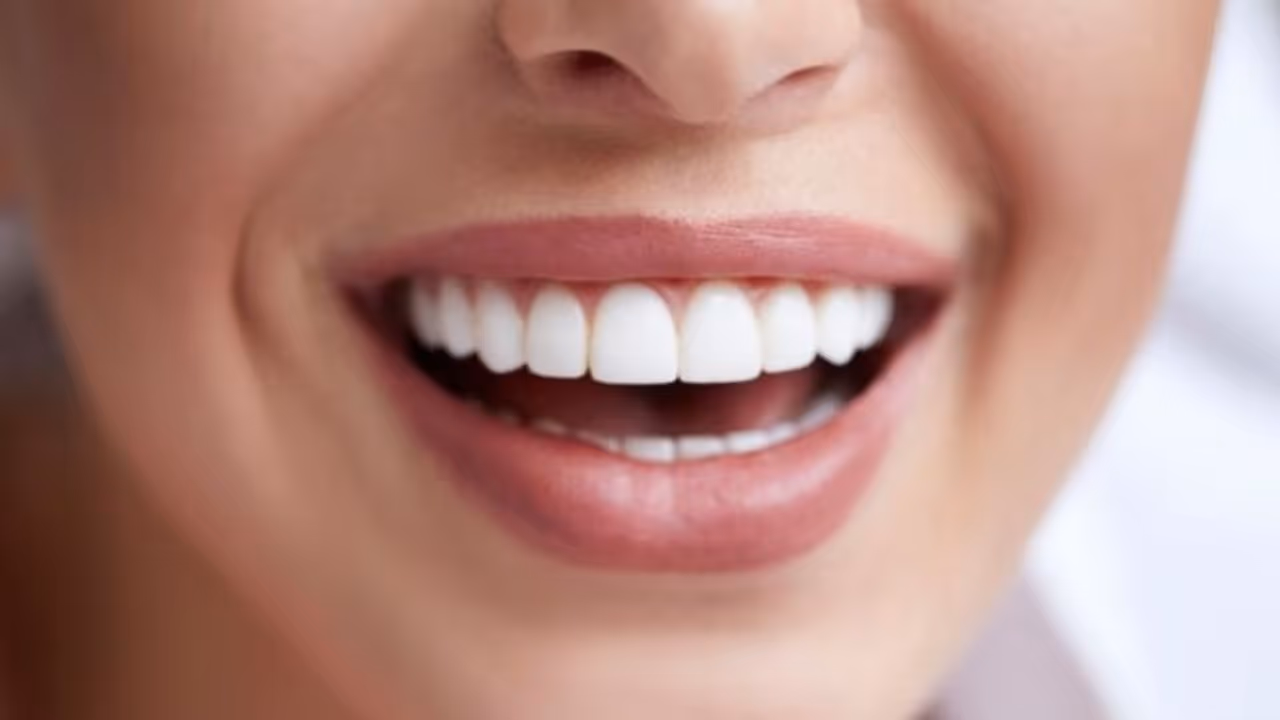 'വായ്നാറ്റം തീരെയില്ല, എന്താണ് ഇന്ത്യക്കാരുടെ ഈ പ്രത്യേകതക്കുള്ള കാരണം'; ചോദ്യവുമായി ജർമൻ യുവാവ്, ചർച്ച!