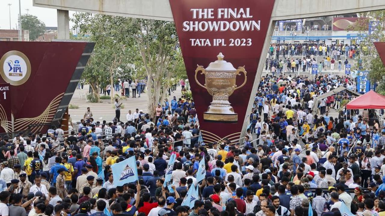 ഒരു നിമിഷം പോലും മിസാക്കരുത്; ഐപിഎല്‍ ഫൈനലില്‍ കാത്തിരിക്കുന്നത് വന്‍ ദൃശ്യവിരുന്ന്; കാണാനുള്ള വഴികള്‍ 