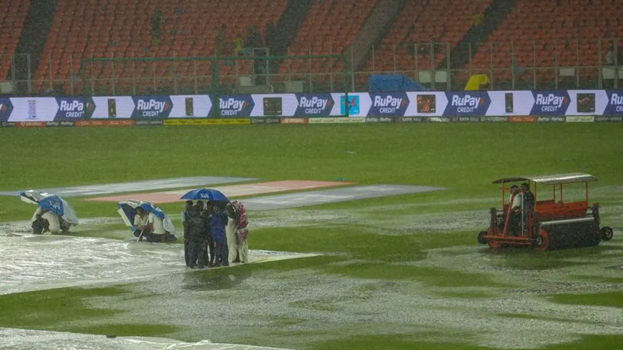 ദേ മഴ പിന്നേം! ആരാധകര്‍ക്ക് ക്ഷമയുടെ നെല്ലിപ്പലക ഇളകി; പുതിയ അപ്‌ഡേറ്റ് പുറത്ത്