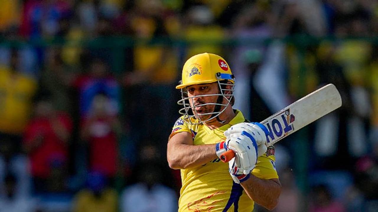 മഴ ഒരുവശത്ത്; മറുവശത്ത് ധോണി ആരാധകര്‍ക്ക് സന്തോഷ വാര്‍ത്തയുമായി ഫാഫ് ഡുപ്ലസിസ് 