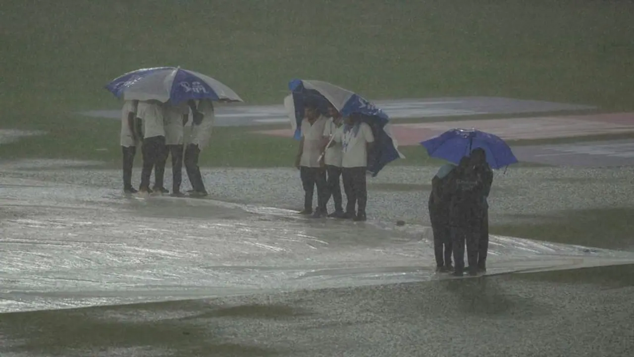 IPL 2023 Final CSK vs GT: விடாது பெய்த மழை.. சிஎஸ்கே குஜராத் ஃபைனல் மே 29ம் தேதிக்கு(நாளை) ஒத்திவைப்பு IPL 2023 Final CSK vs GT: விடாது பெய்த மழை.. சிஎஸ்கே குஜராத் ஃபைனல் மே 29ம் தேதிக்கு(நாளை) ஒத்திவைப்பு