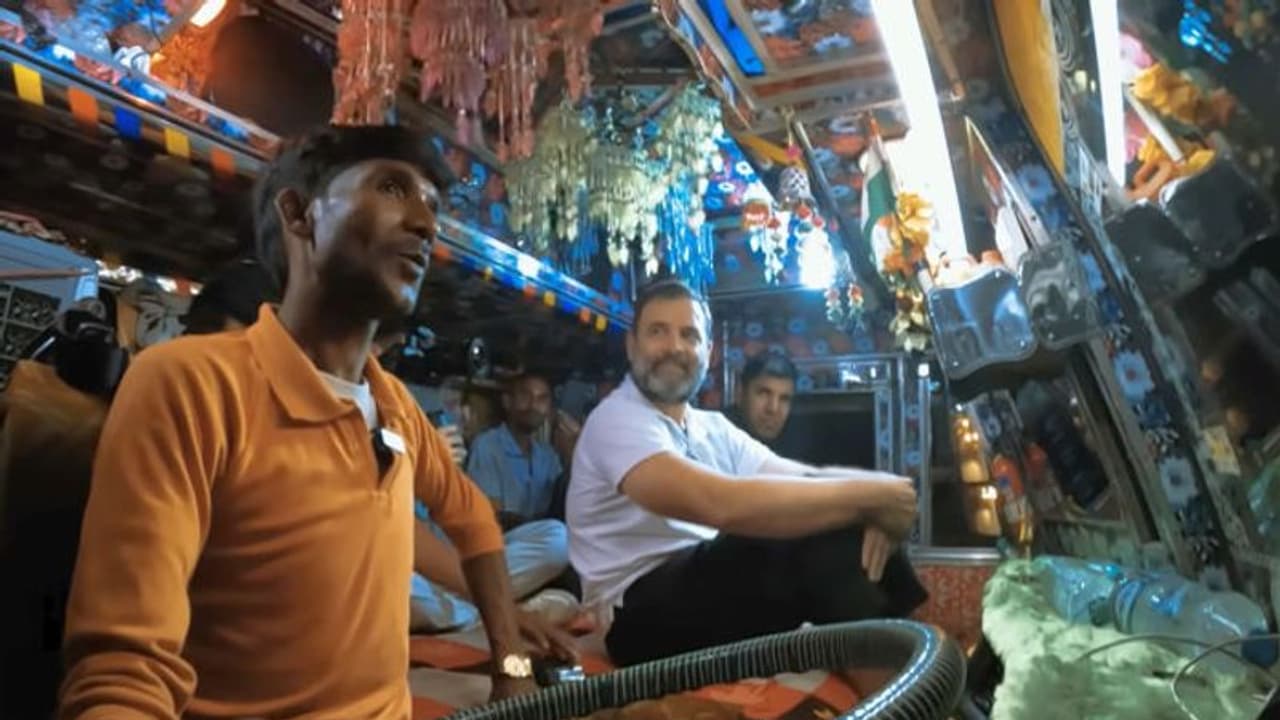 ಟ್ರಕ್‌ನಲ್ಲಿ ರಾಹುಲ್‌ ಗಾಂಧಿ ಪ್ರಯಾಣ: ಕಾಂಗ್ರೆಸ್‌ ಸರ್ಕಾರ ಬಂದ್ರೆ ಲಾರಿ ಚಾಲಕರ ಸಮಸ್ಯೆ ಬಗೆಹರಿಸುವ ಭರವಸೆ