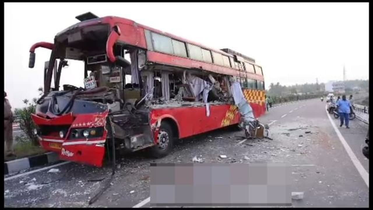 சேலத்தில் லாரியை முந்த முயன்றபோது விபத்து; ஆம்னி பேருந்தில் பயணித்த 10 பேர் படுகாயம்