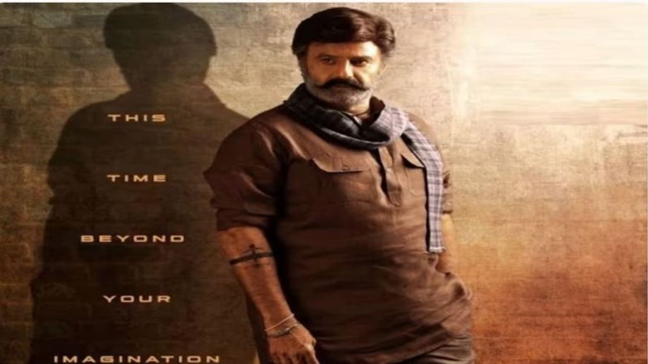 'భగవంత్ లాల్ కేసరి' గా బాలయ్య, కేక పెట్టించే లుక్ తో ... 'భగవంత్ లాల్ కేసరి' గా బాలయ్య, కేక పెట్టించే లుక్ తో ...