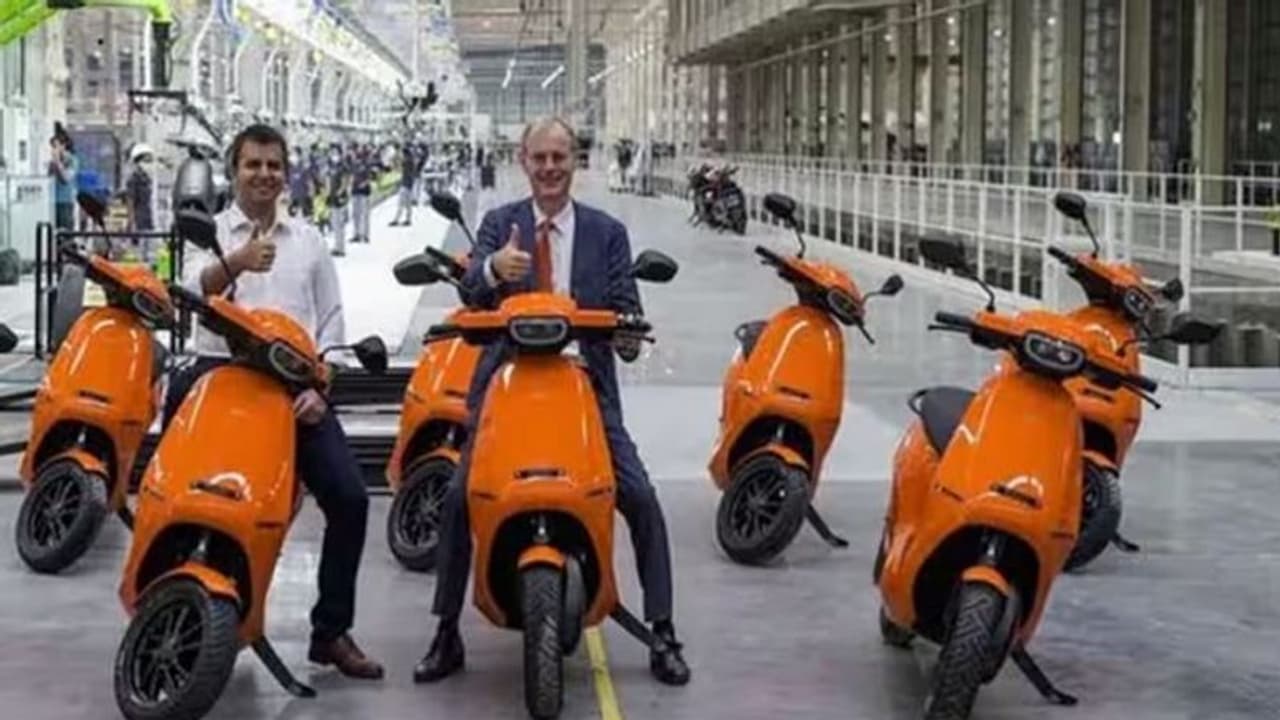 అతితక్కువ వడ్డీ రేటుతో స్కూటర్లను అందిస్తున్న ఓలా ఎలక్ట్రిక్.. జీరో డౌన్ పేమెంట్‌ కూడా ఆఫర్ చేస్తున్న కంపెనీ