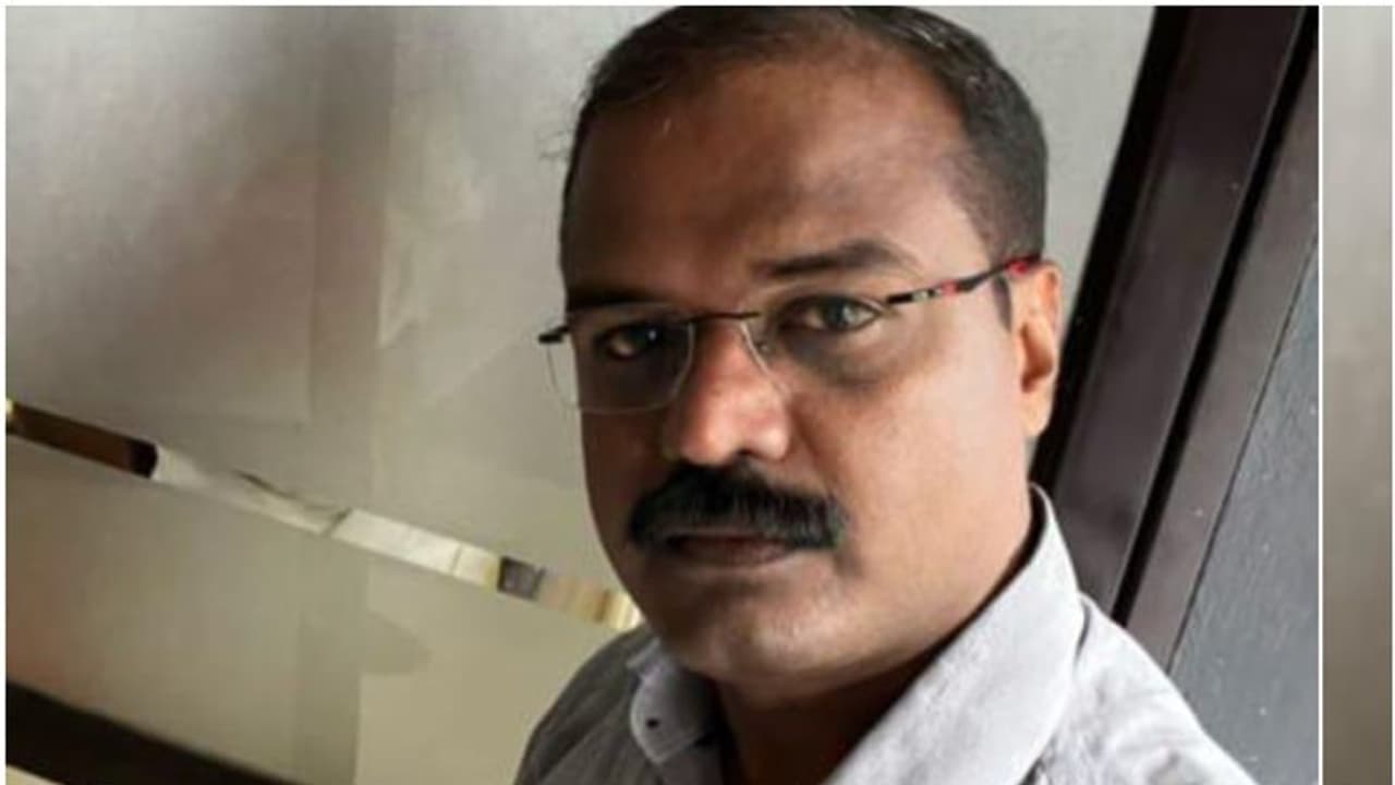 എറണാകുളം മുളന്തുരുത്തി പൊലീസ് സ്റ്റേഷനിലെ സി പി ഒ മരിച്ച നിലയിൽ എറണാകുളം മുളന്തുരുത്തി പൊലീസ് സ്റ്റേഷനിലെ സി പി ഒ മരിച്ച നിലയിൽ