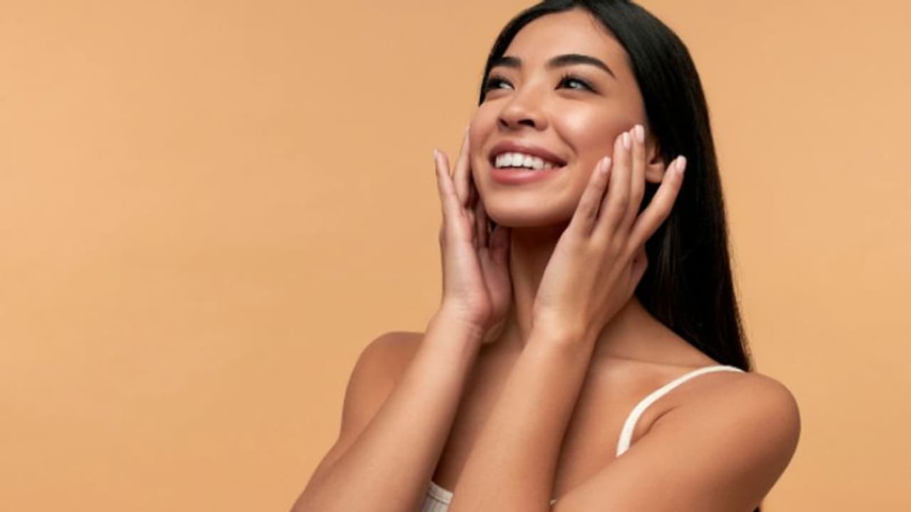 മുഖക്കുരുവിനോട് 'ബൈ' പറയാം; കഴിക്കാം ഈ ആറ് ഭക്ഷണങ്ങള്... മുഖക്കുരുവിനോട് 'ബൈ' പറയാം; കഴിക്കാം ഈ ആറ് ഭക്ഷണങ്ങള്...