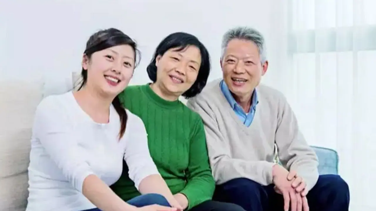 ಚೀನಾದಲ್ಲಿ ಆರಂಭವಾಗಿದೆ 'ಫುಲ್ ಟೈಮ್ ಡಾಟರ್' ವೃತ್ತಿ, ಏನಿದರ ಅಸಲಿಯತ್ತು? ಚೀನಾದಲ್ಲಿ ಆರಂಭವಾಗಿದೆ 'ಫುಲ್ ಟೈಮ್ ಡಾಟರ್' ವೃತ್ತಿ, ಏನಿದರ ಅಸಲಿಯತ್ತು?