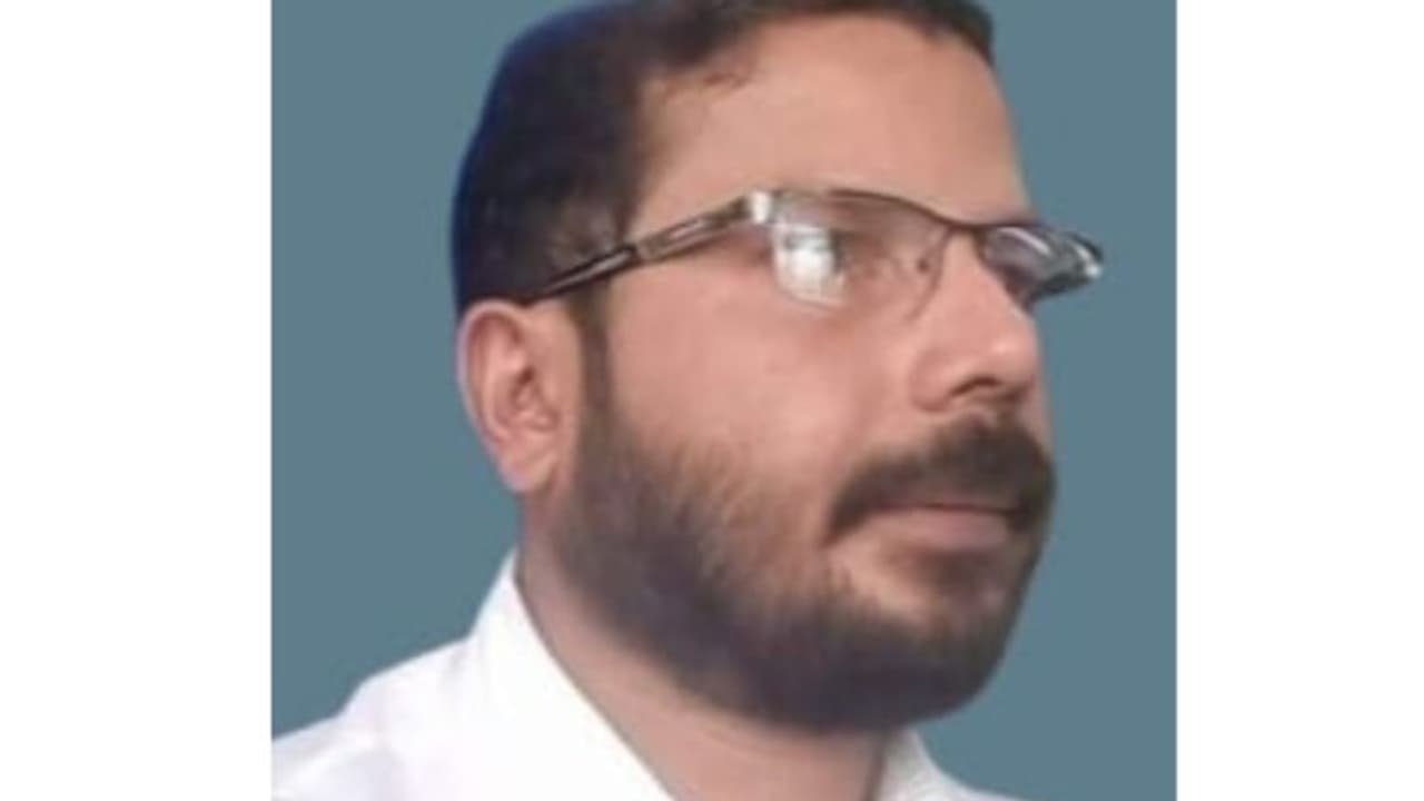 പ്രവാസി മലയാളി താമസസ്ഥലത്ത് ഹൃദയാഘാതം മൂലം മരിച്ചു പ്രവാസി മലയാളി താമസസ്ഥലത്ത് ഹൃദയാഘാതം മൂലം മരിച്ചു