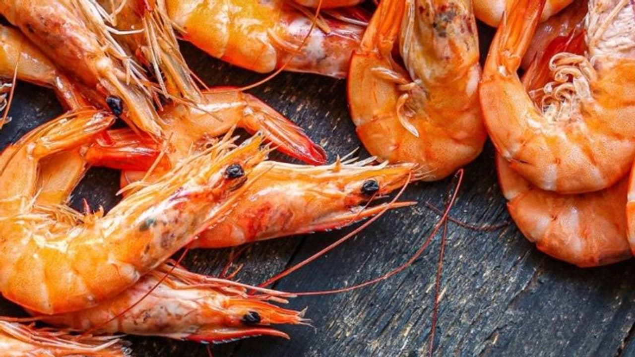 ചെമ്മീൻ വാങ്ങിക്കുമ്പോള്‍ അത് 'ഫ്രഷ്' ആണോ എന്നറിയാൻ ചെയ്യാവുന്നത്...