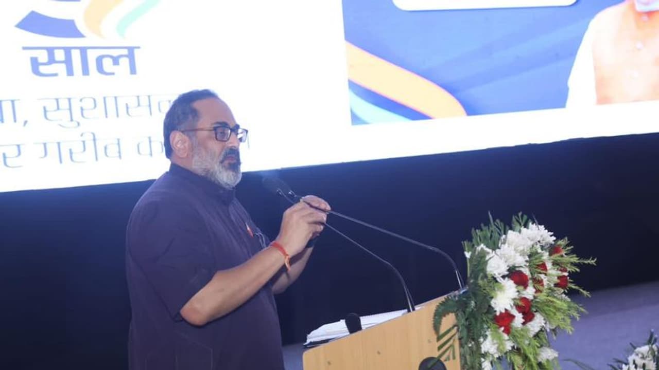 மத்திய அமைச்சர் ராஜீவ் சந்திர சேகருக்கு பிறந்த நாள் வாழ்த்து தெரிவித்த எம்எல்ஏ வானதி சீனிவாசன்