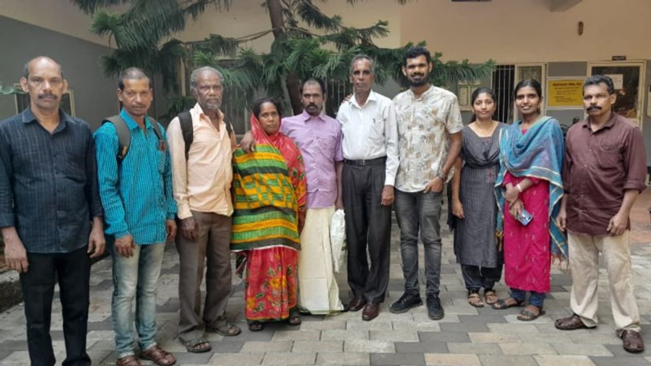 'മൂന്ന് വർഷത്തിന് ശേഷം അവർ കണ്ടു', മോട്ടുവിനെ നാട്ടിലേക്ക് കൂട്ടിക്കൊണ്ടുപോകാൻ ഭാര്യയും മക്കളും എത്തി 
