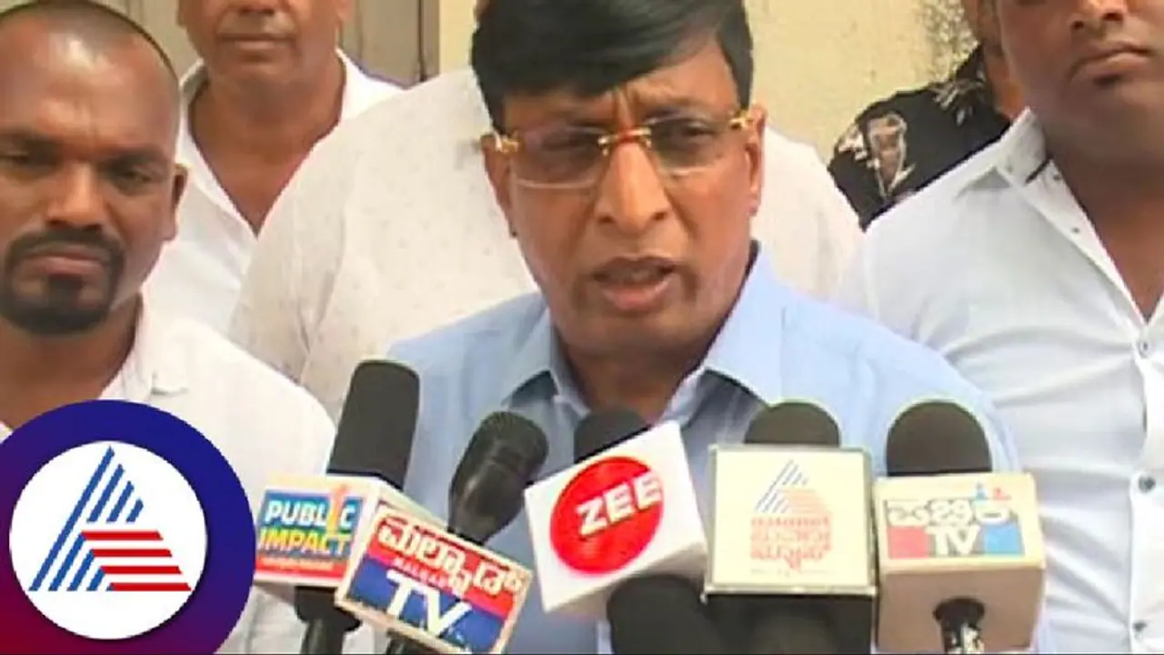 ನಕ್ಸಲರಿಗಿಂತ ಸಿಟಿ ರವಿಯೇ ಡೇಂಜರ್: ಎಸ್ ಎಲ್ ಭೋಜೇಗೌಡ ನಕ್ಸಲರಿಗಿಂತ ಸಿಟಿ ರವಿಯೇ ಡೇಂಜರ್: ಎಸ್ ಎಲ್ ಭೋಜೇಗೌಡ