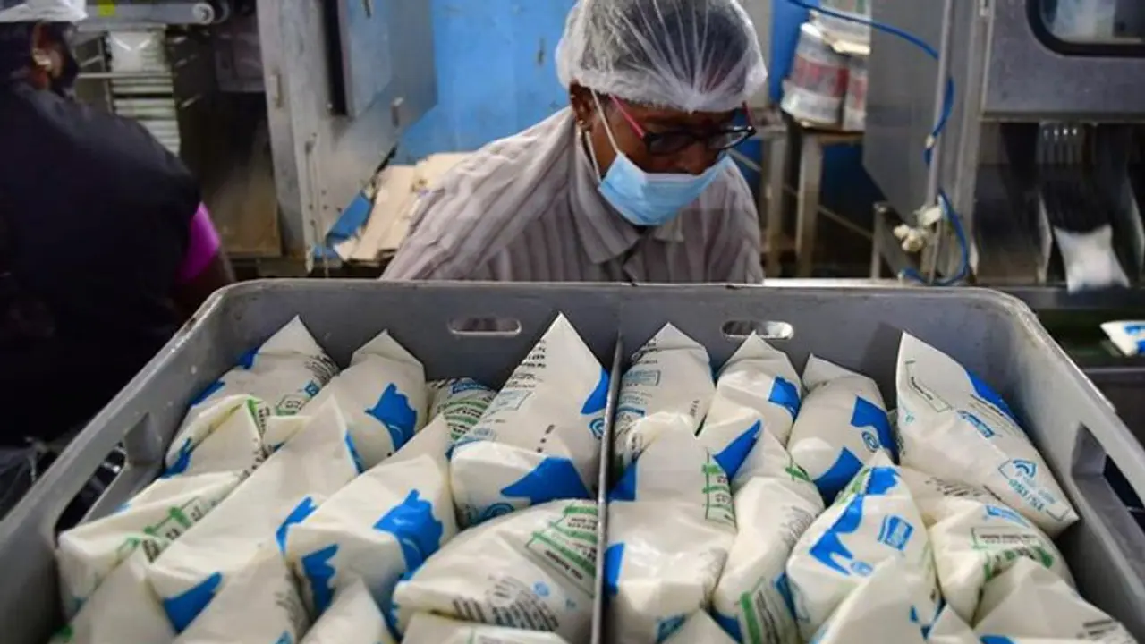 ஆவின் ஊழியர்களுக்கு ஹேப்பி நியூஸ்: அகவிலைப்படி உயர்வு! ஆவின் ஊழியர்களுக்கு ஹேப்பி நியூஸ்: அகவிலைப்படி உயர்வு!