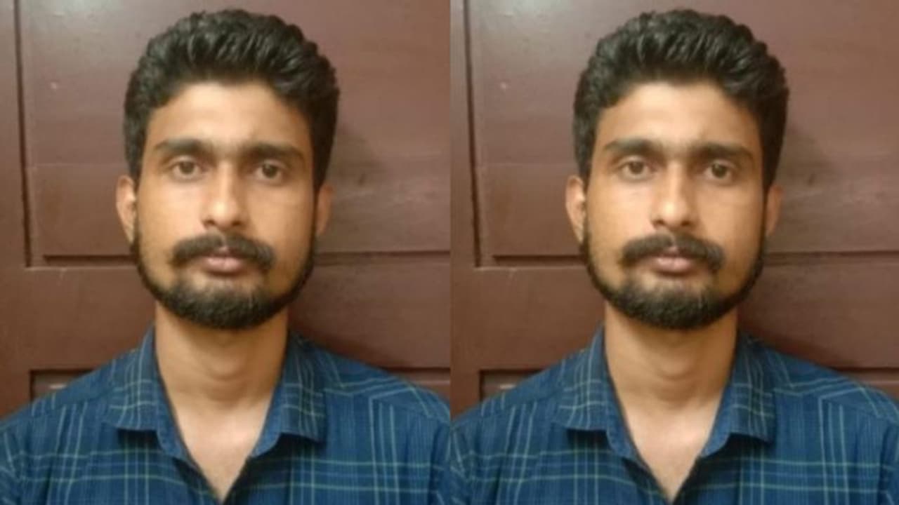 നിരവധി മയക്കുമരുന്ന് കേസുകളില് പ്രതി, വഞ്ചിയൂർ സ്വദേശിയെ കാപ്പ ചുമത്തി നാടുകടത്തി നിരവധി മയക്കുമരുന്ന് കേസുകളില് പ്രതി, വഞ്ചിയൂർ സ്വദേശിയെ കാപ്പ ചുമത്തി നാടുകടത്തി