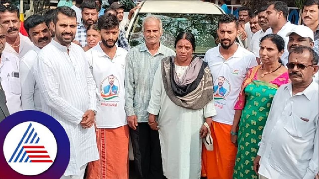 ಮಂತರ್ ಗೌಡ ಗೆಲುವು : ಕೊಡಗಿನಿಂದ ಚಾಮುಂಡಿಬೆಟ್ಟಕ್ಕೆ ಅಭಿಮಾನಿಗಳ ಪಾದಯಾತ್ರೆ 