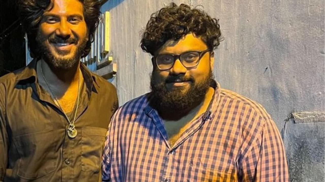 മാസായിരിക്കും 'കിംഗ് ഓഫ് കൊത്ത', ചിത്രത്തിന്റെ ആക്ഷൻ വിസ്മിയിപ്പിക്കും എന്ന് ഛായാഗ്രാഹകൻ മാസായിരിക്കും 'കിംഗ് ഓഫ് കൊത്ത', ചിത്രത്തിന്റെ ആക്ഷൻ വിസ്മിയിപ്പിക്കും എന്ന് ഛായാഗ്രാഹകൻ