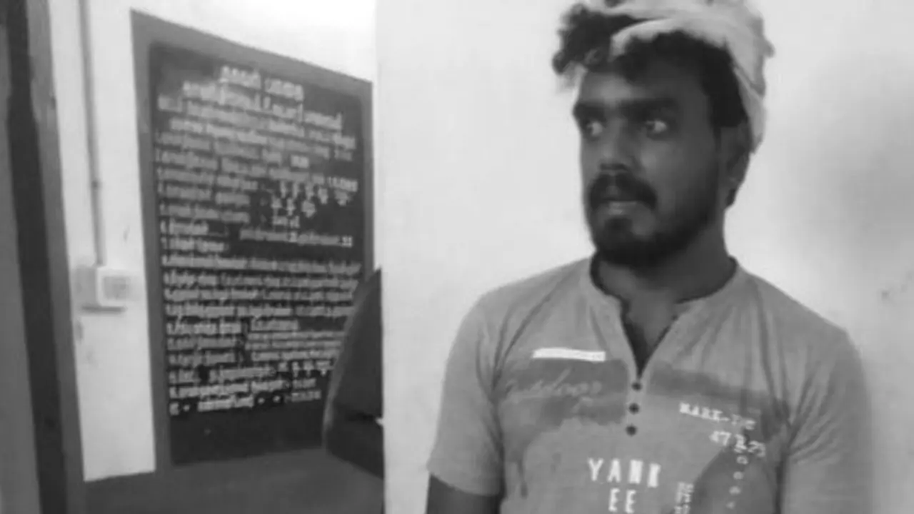 இப்படியும் ஒரு காதலனா.. ரத்த வெள்ளத்தில் உயிருக்கு போராடிய காதலி.. அப்படியே சாலையில் வீசிவிட்டு சென்ற காதலன்.! இப்படியும் ஒரு காதலனா.. ரத்த வெள்ளத்தில் உயிருக்கு போராடிய காதலி.. அப்படியே சாலையில் வீசிவிட்டு சென்ற காதலன்.!