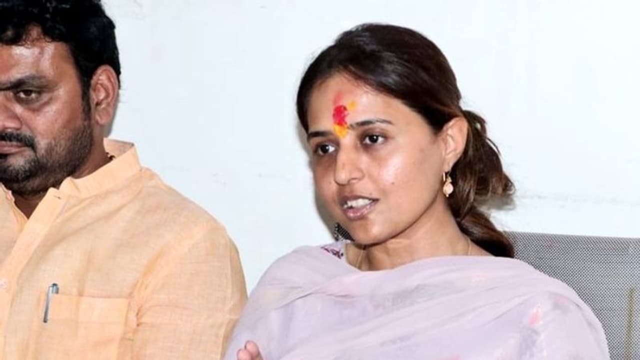 "ಓರ್ವ ಮಹಿಳೆಯಾಗಿ ನಾನು..": ಕುಸ್ತಿಪಟುಗಳ ಪ್ರತಿಭಟನೆ ಬಗ್ಗೆ ತುಟಿಬಿಚ್ಚಿದ ಬಿಜೆಪಿ ಸಂಸದೆ..! "ಓರ್ವ ಮಹಿಳೆಯಾಗಿ ನಾನು..": ಕುಸ್ತಿಪಟುಗಳ ಪ್ರತಿಭಟನೆ ಬಗ್ಗೆ ತುಟಿಬಿಚ್ಚಿದ ಬಿಜೆಪಿ ಸಂಸದೆ..!