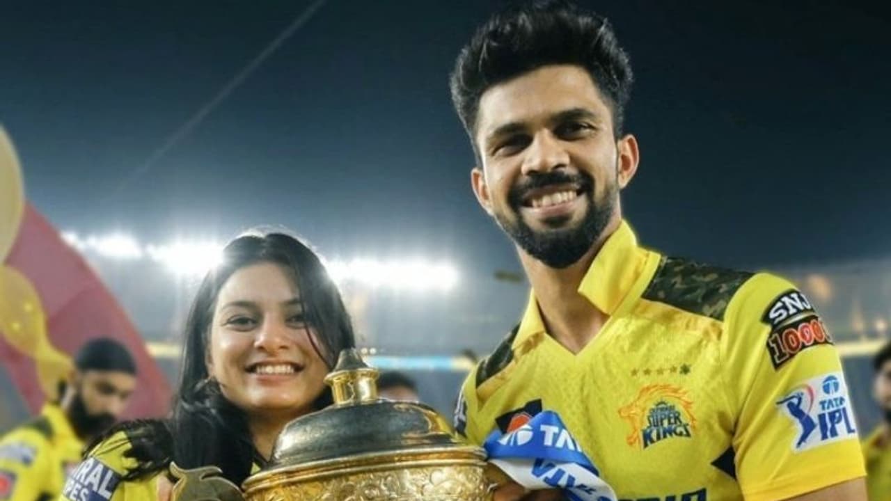 റുതുരാജ് ഗെയ്‌ക്‌വാദ് വിവാഹിതനാവുന്നു; വധു ഉത്കർഷ പവാര്‍