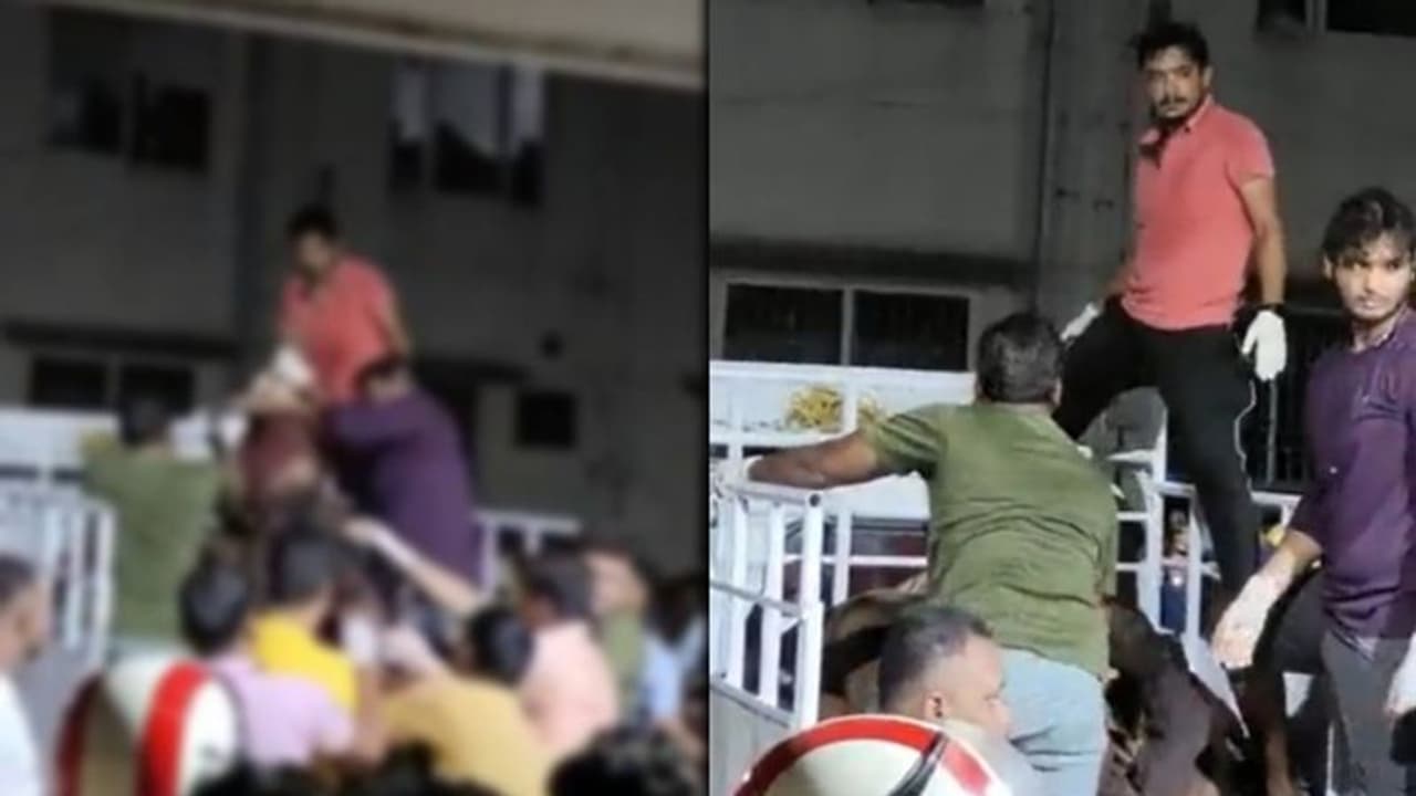 ഒഡിഷ ട്രെയിൻ അപകടം: മൃതദേഹങ്ങൾ ഗുഡ്സ് ഓട്ടോയിലേക്ക് വലിച്ചെറിയുന്ന വീഡിയോ പങ്കുവെച്ച് ബിവി ശ്രീനിവാസ്