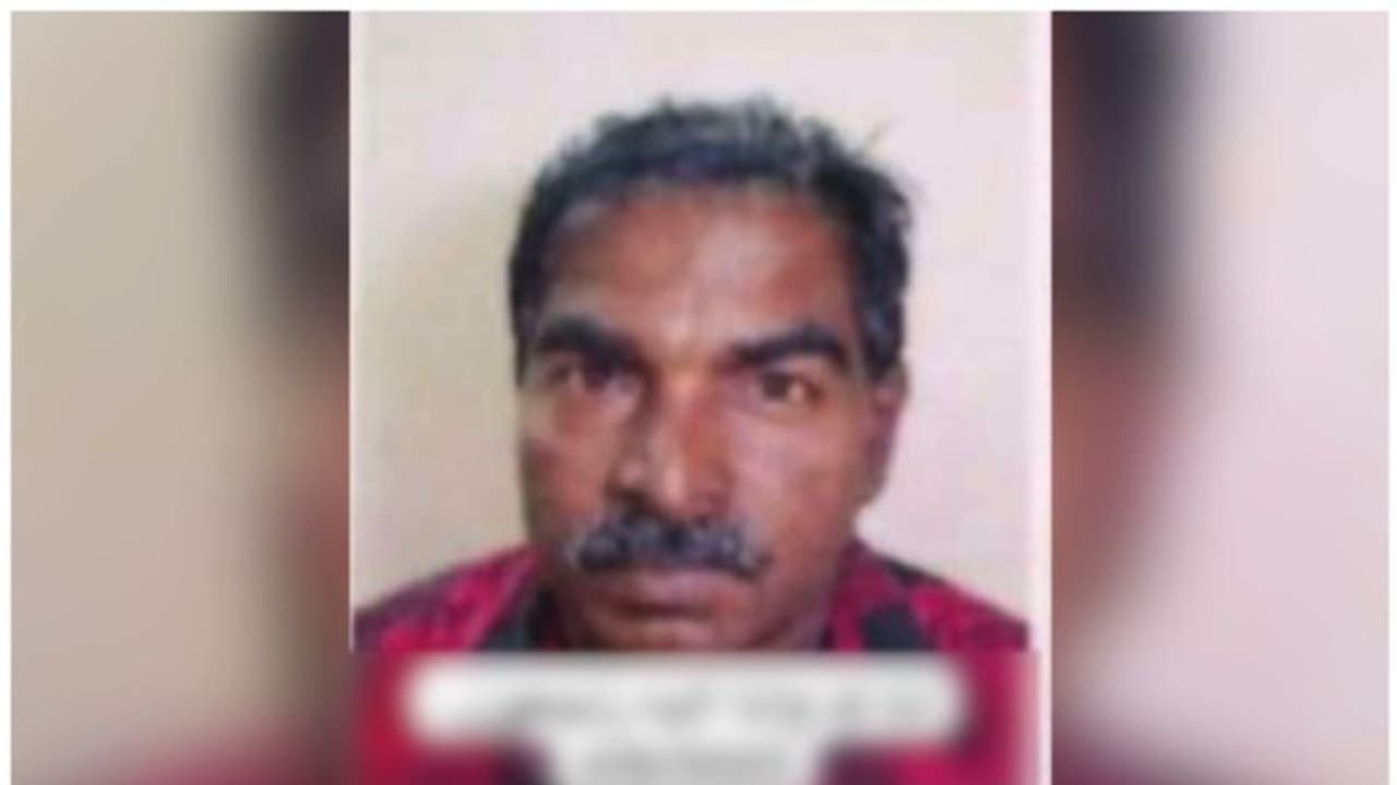 വർക്കലയിൽ വള്ളം മറിഞ്ഞ് ഒരാൾ മരിച്ചു; ഒപ്പമുണ്ടായിരുന്നവരിൽ ഒരാൾ പരിക്കുകളോടെ ആശുപത്രിയിൽ വർക്കലയിൽ വള്ളം മറിഞ്ഞ് ഒരാൾ മരിച്ചു; ഒപ്പമുണ്ടായിരുന്നവരിൽ ഒരാൾ പരിക്കുകളോടെ ആശുപത്രിയിൽ