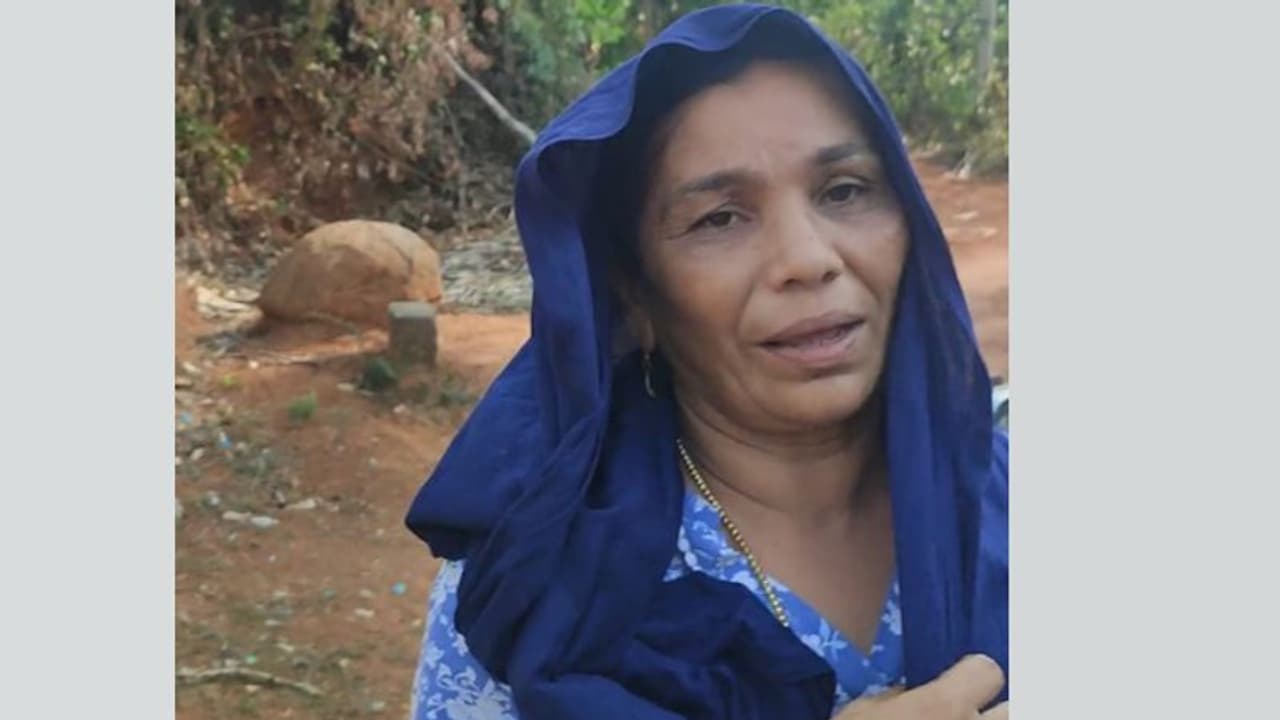 മലപ്പുറത്ത് ജ്വല്ലറിയിൽ മോഷണം നടത്തി സിസിടിവിയിൽ കുടുങ്ങിയ കോഴിക്കോട് സ്വദേശിനി പ്രതി പിടിയിൽ മലപ്പുറത്ത് ജ്വല്ലറിയിൽ മോഷണം നടത്തി സിസിടിവിയിൽ കുടുങ്ങിയ കോഴിക്കോട് സ്വദേശിനി പ്രതി പിടിയിൽ