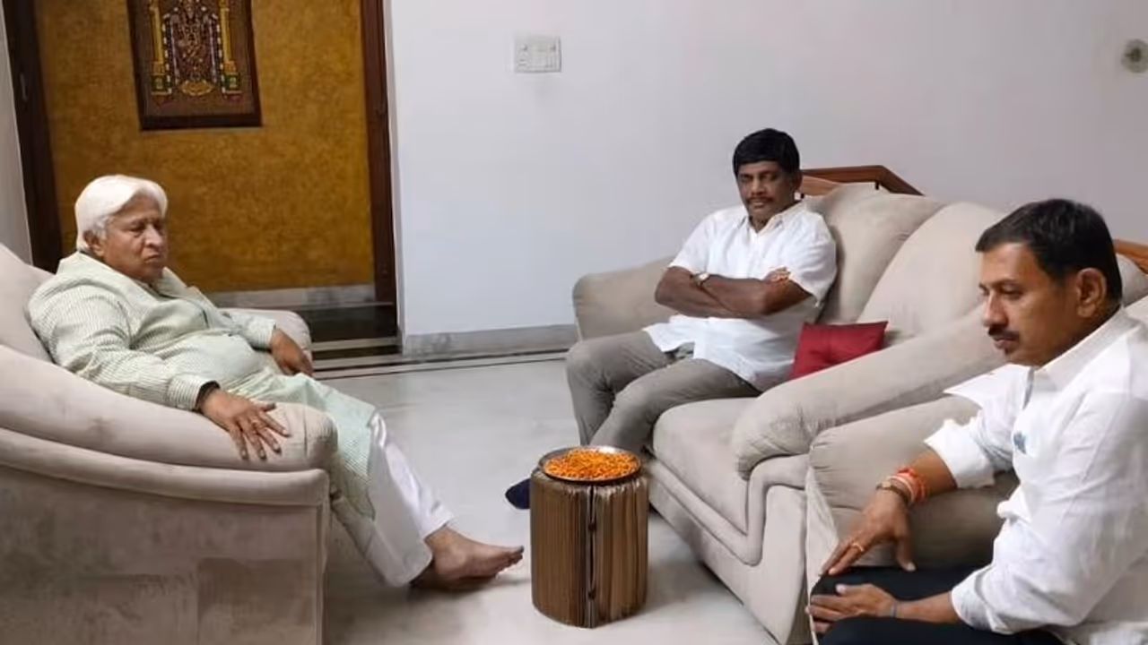 ಪ್ರವಾಸೋದ್ಯಮ ಅಭಿವೃದ್ಧಿಗೆ ಕ್ರಮ: ಶಾಸಕ ಬಾಲಕೃಷ್ಣ ಜೊತೆ ಸಂಸದ ಸುರೇಶ್ ಚರ್ಚೆ ಪ್ರವಾಸೋದ್ಯಮ ಅಭಿವೃದ್ಧಿಗೆ ಕ್ರಮ: ಶಾಸಕ ಬಾಲಕೃಷ್ಣ ಜೊತೆ ಸಂಸದ ಸುರೇಶ್ ಚರ್ಚೆ