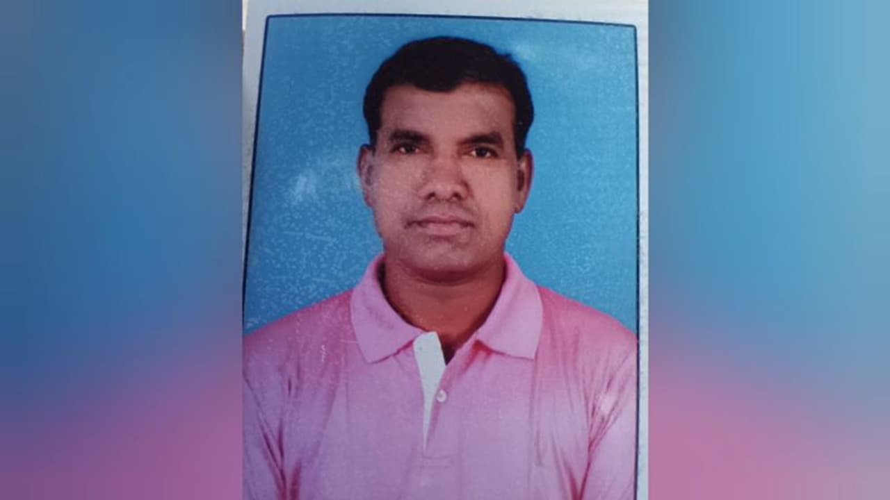 வடசேரி பேருந்துநிலையத்தில் பேருந்து சக்கரத்தில் விழுந்து தொழிலாளி சாவு வடசேரி பேருந்துநிலையத்தில் பேருந்து சக்கரத்தில் விழுந்து தொழிலாளி சாவு