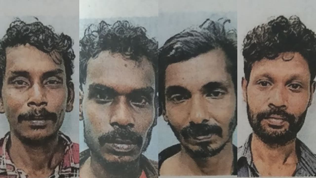 മദ്യപിക്കാൻ പണമില്ല, ബാങ്ക് ജപ്തി ചെയ്ത വീട്ടിൽ കയറി മോഷണം, ഓട്ടുരുളിയക്കം കടത്തി; നാലംഗ സംഘം പിടിയിൽ മദ്യപിക്കാൻ പണമില്ല, ബാങ്ക് ജപ്തി ചെയ്ത വീട്ടിൽ കയറി മോഷണം, ഓട്ടുരുളിയക്കം കടത്തി; നാലംഗ സംഘം പിടിയിൽ