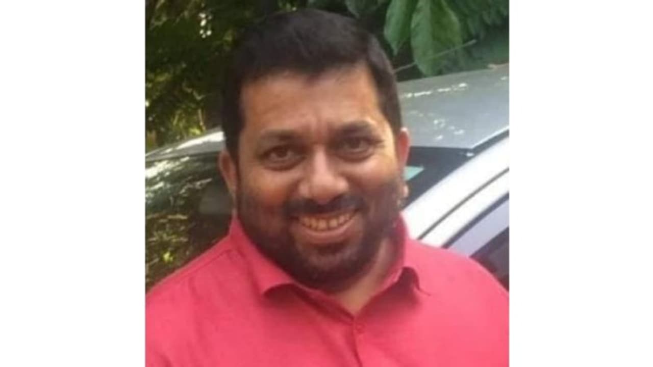 ഒന്നര മാസം മുമ്പ് നിര്യാതനായ പ്രവാസി മലയാളിയുടെ മൃതദേഹം നാട്ടിലെത്തിച്ചു ഒന്നര മാസം മുമ്പ് നിര്യാതനായ പ്രവാസി മലയാളിയുടെ മൃതദേഹം നാട്ടിലെത്തിച്ചു