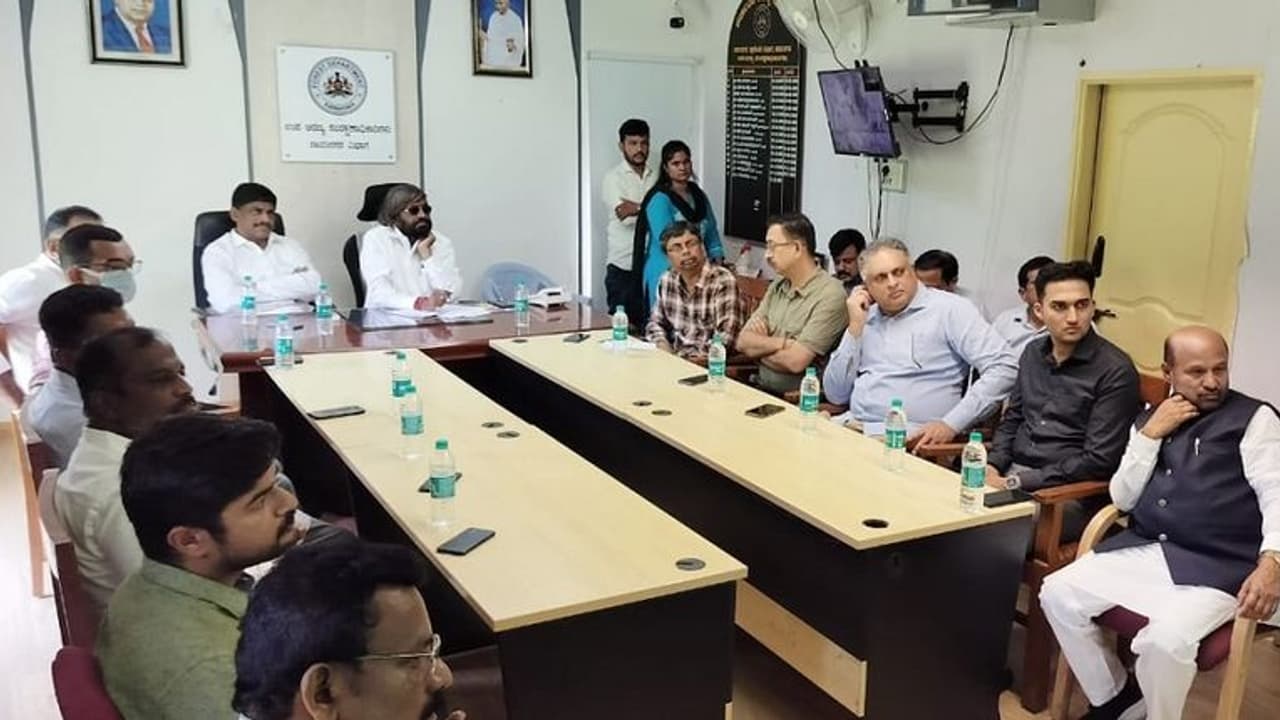 Ramanagara: ಕಾಡಂಚಿನ ಗ್ರಾಮ​ಗ​ಳಲ್ಲಿ ಕಲ್ಲಿನ ತಡೆ​ಗೋಡೆಗೆ ಚಿಂತನೆ: ಸಚಿವ ಈಶ್ವರ ಖಂಡ್ರೆ