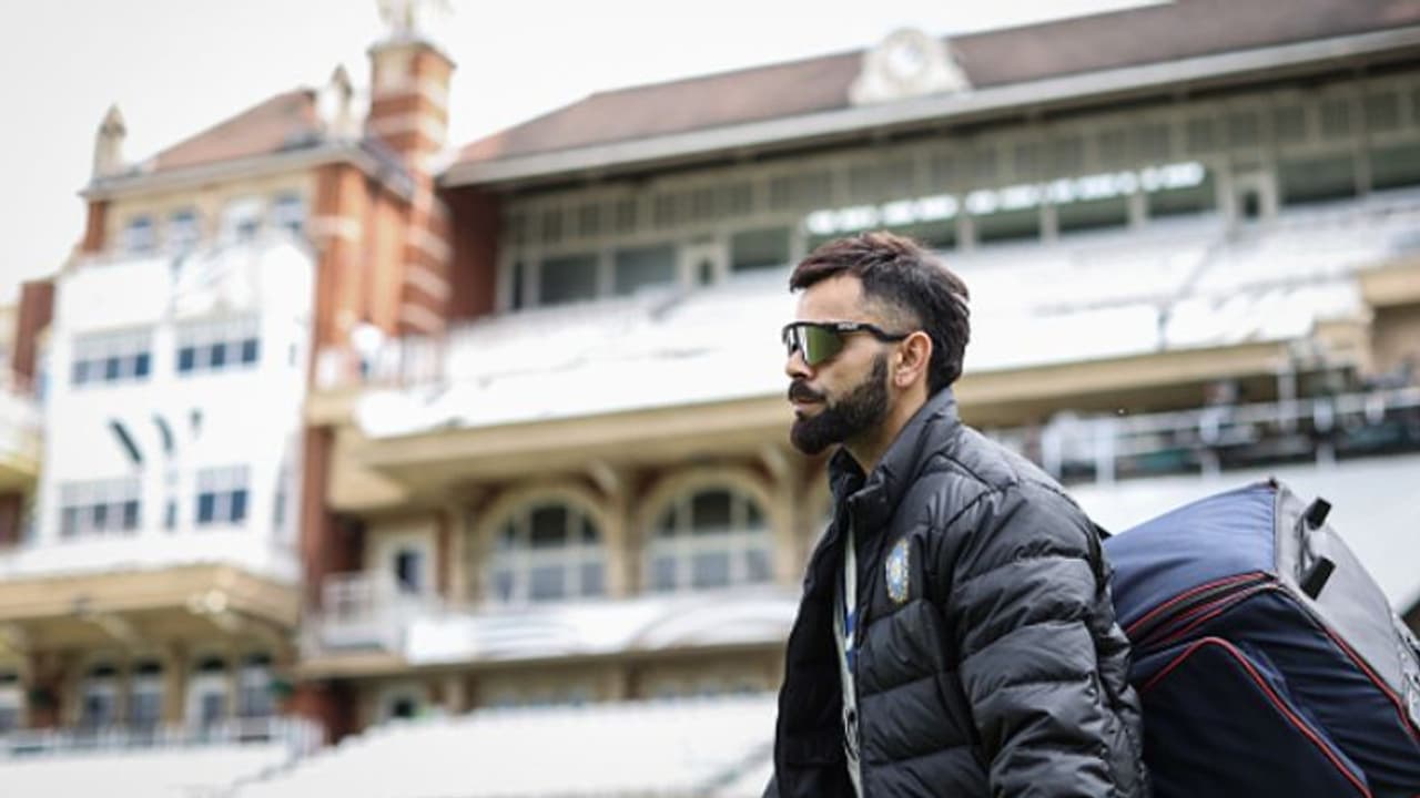 ഇത് വേറെ ലെവല് കോലി, പഴയ ഓര്മ്മയില് കളിക്കാനിറങ്ങിയാല് പണി പാളും! മുന്നറിയിപ്പുമായി ഇര്ഫാന് പത്താന് ഇത് വേറെ ലെവല് കോലി, പഴയ ഓര്മ്മയില് കളിക്കാനിറങ്ങിയാല് പണി പാളും! മുന്നറിയിപ്പുമായി ഇര്ഫാന് പത്താന്