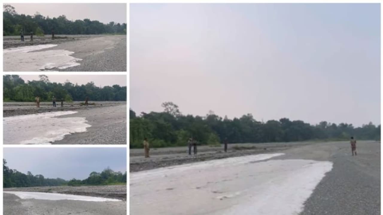 വരണ്ടുണങ്ങിയ ഭൂമിയിലേക്ക് നദിയായി ഒഴുകിയെത്തുന്ന ജലം; വൈറല്‍ വീഡിയോ 