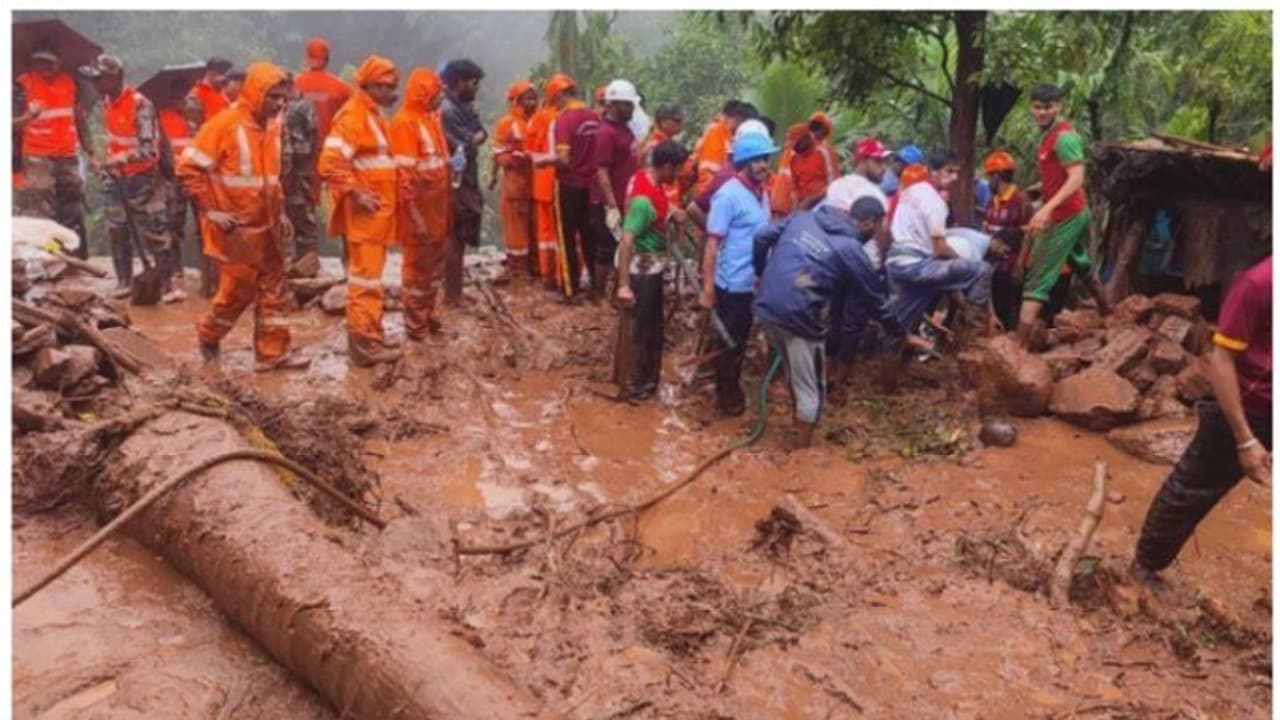 കണിച്ചാർ ഉരുൾപൊട്ടൽ പ്രത്യേക ദുരന്തമായി കണക്കാക്കും; വീട് നഷ്ടപ്പെട്ടവർക്കും മരിച്ചവരുടെ കുടുംബത്തിനും ധനസഹായം കണിച്ചാർ ഉരുൾപൊട്ടൽ പ്രത്യേക ദുരന്തമായി കണക്കാക്കും; വീട് നഷ്ടപ്പെട്ടവർക്കും മരിച്ചവരുടെ കുടുംബത്തിനും ധനസഹായം
