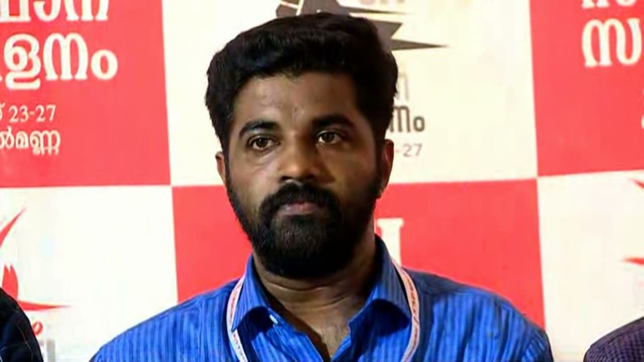 എഴുതാത്ത പരീക്ഷയ്ക്ക് പാസ്, വ്യാജരേഖാ കേസ്: വിശദീകരണവുമായി പിഎം ആർഷോ എഴുതാത്ത പരീക്ഷയ്ക്ക് പാസ്, വ്യാജരേഖാ കേസ്: വിശദീകരണവുമായി പിഎം ആർഷോ