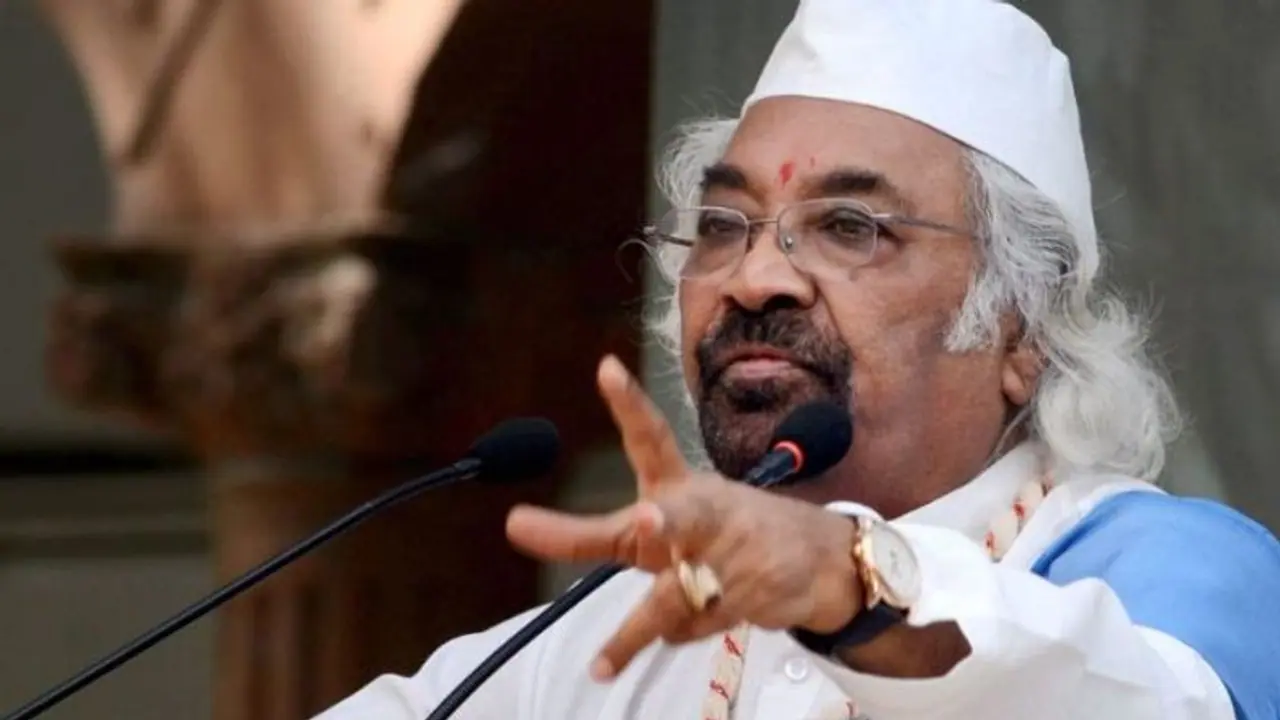 Sam Pitroda reveals Rajiv Gandhi's palm bled from handshakes with rough-skinned poor Indians (WATCH)