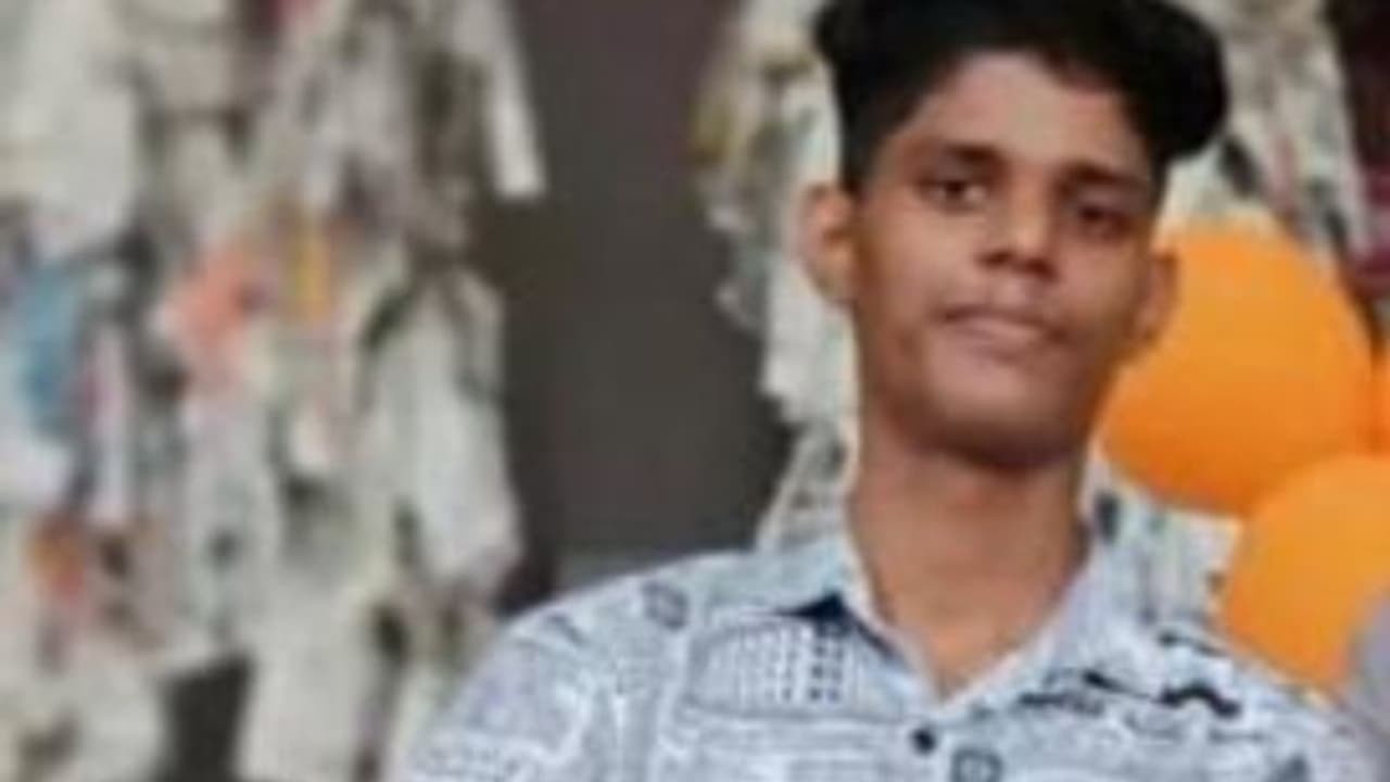 തൊടുപുഴയില്‍ എഞ്ചിനിയറിങ് കോളേജ് വിദ്യാർത്ഥി മരിച്ച നിലയിൽ 