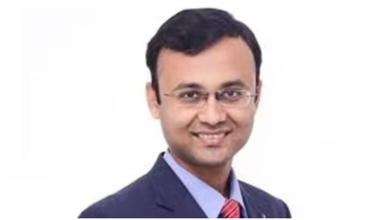 പ്രശസ്ത ഹൃദ്രോഗ വിദഗ്ധൻ ഹൃദയാഘാതത്തെ തുടർന്ന് മരിച്ച നിലയിൽ പ്രശസ്ത ഹൃദ്രോഗ വിദഗ്ധൻ ഹൃദയാഘാതത്തെ തുടർന്ന് മരിച്ച നിലയിൽ