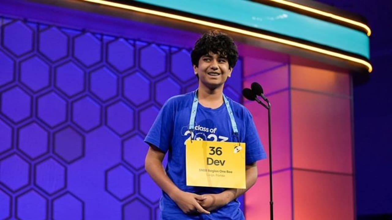அமெரிக்க ஸ்பெல்லிங் போட்டியில் சாம்பியன் பட்டம் வென்ற இந்திய வம்சாவளி மாணவர் தேவ் ஷா! அமெரிக்க ஸ்பெல்லிங் போட்டியில் சாம்பியன் பட்டம் வென்ற இந்திய வம்சாவளி மாணவர் தேவ் ஷா!