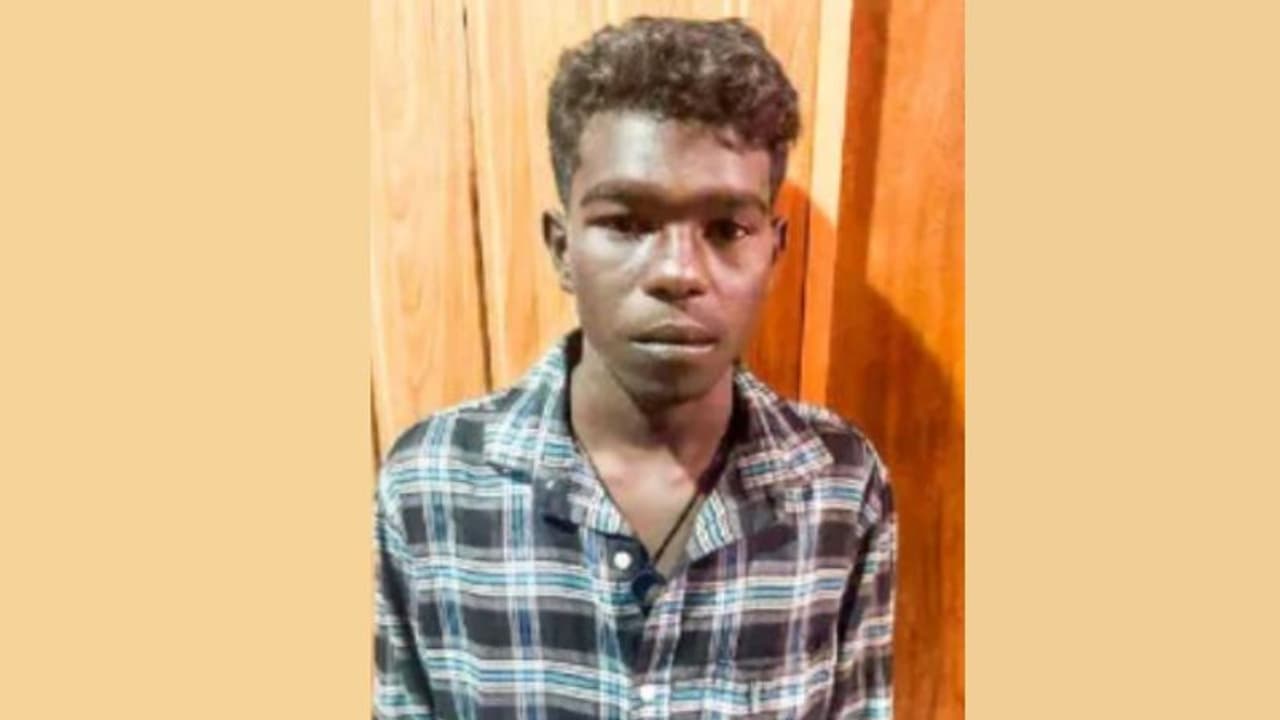 ഏഴ് വയസുകാരന് പീഡനം; ആലപ്പുഴയിൽ 19 കാരൻ പിടിയിൽ ഏഴ് വയസുകാരന് പീഡനം; ആലപ്പുഴയിൽ 19 കാരൻ പിടിയിൽ